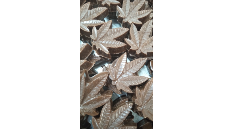 Bombom de Chocolate Brisa 4:20 Terpenado Copo 73 gr